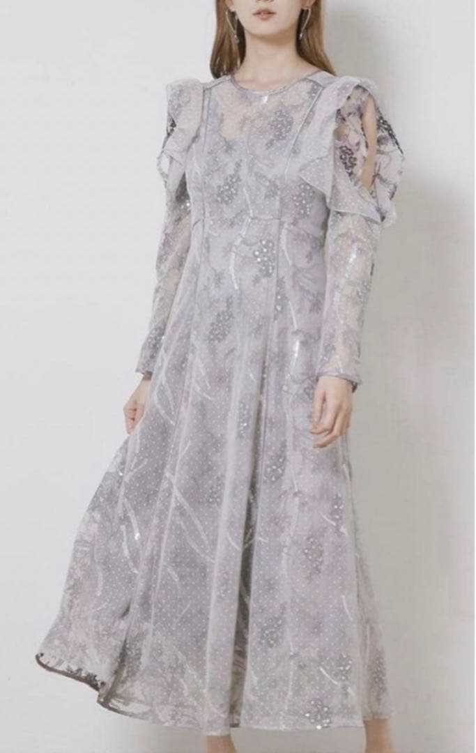 スナイデルシャイニーエンブロイダリーワンピース