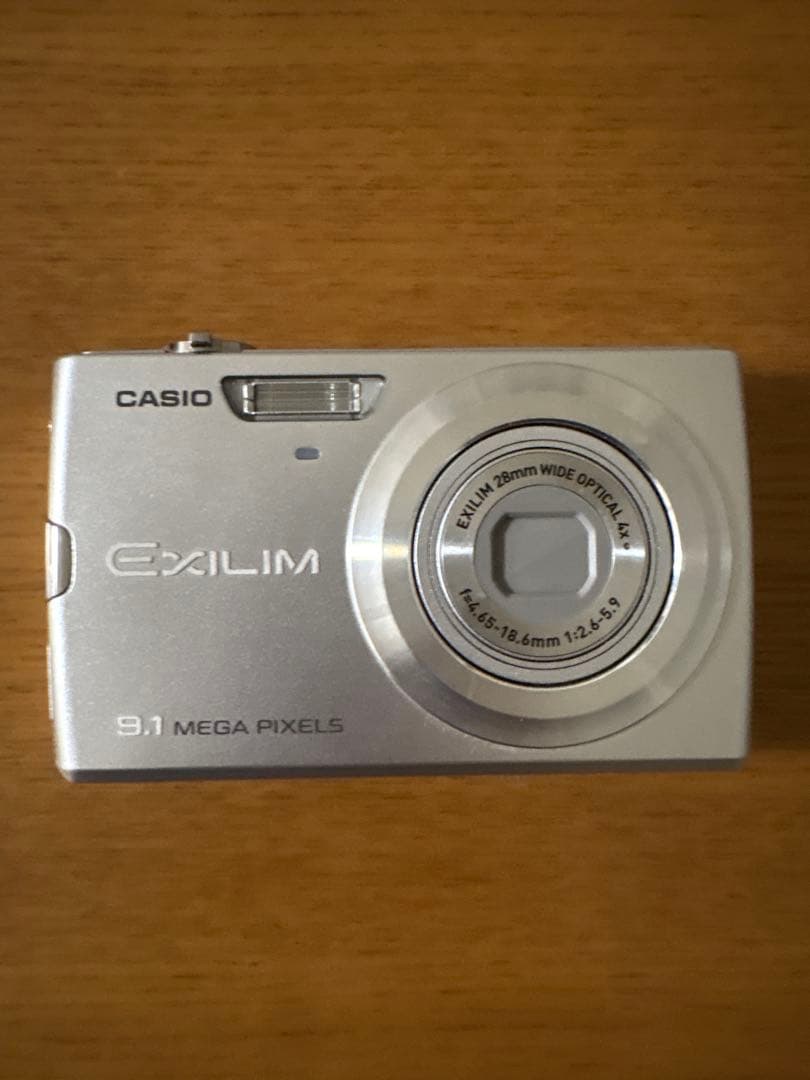 CASIO EXILIM 9.1メガピクセル デジタルカメラ