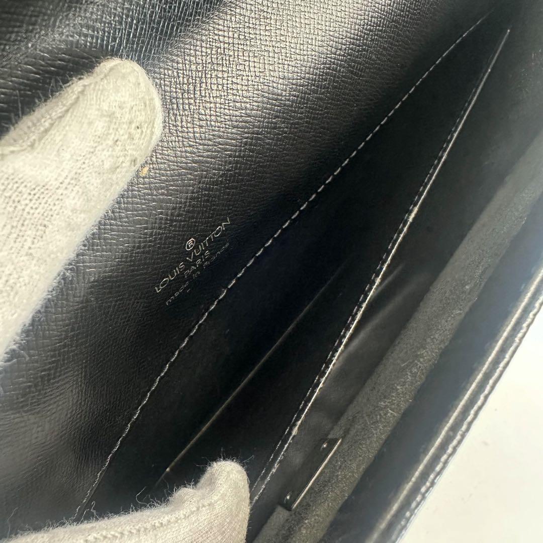 ルイヴィトン アンガラ タイガ ブリーフケース レザー ポルトドキュマン