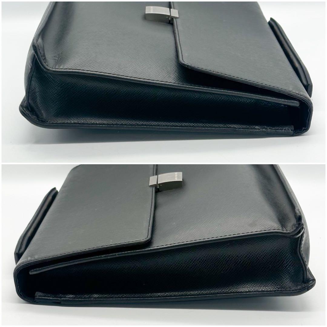 ルイヴィトン アンガラ タイガ ブリーフケース レザー ポルトドキュマン