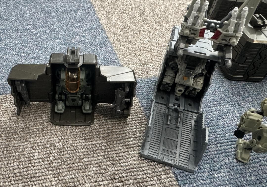 ダイアクロン 隊員、パワードスーツ、レイドチェンバー、パーツセット