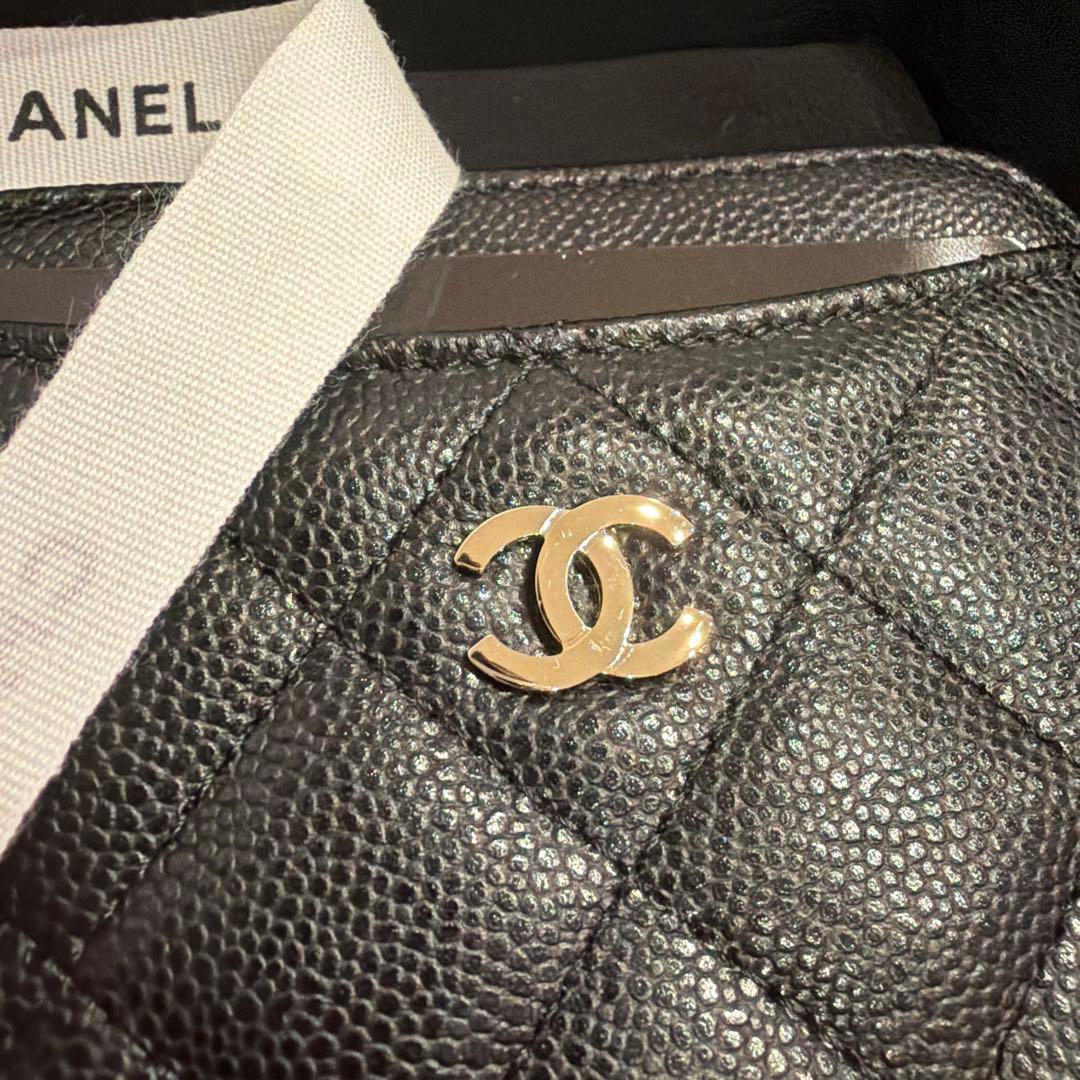 CHANEL シャネル クラシック ジップパース キャビアスキン