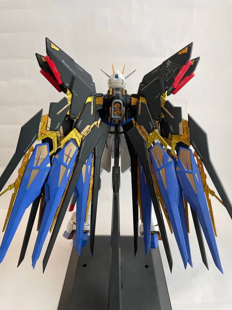 PG ストライクフリーダム ガンダム 塗装済完成品 1/60