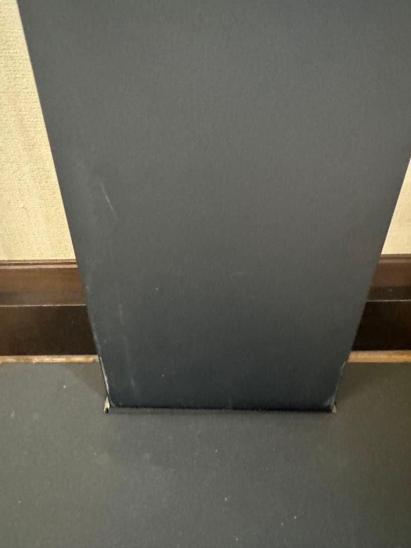 イコールズ WALL V3ロータイプ（別売り棚板付き