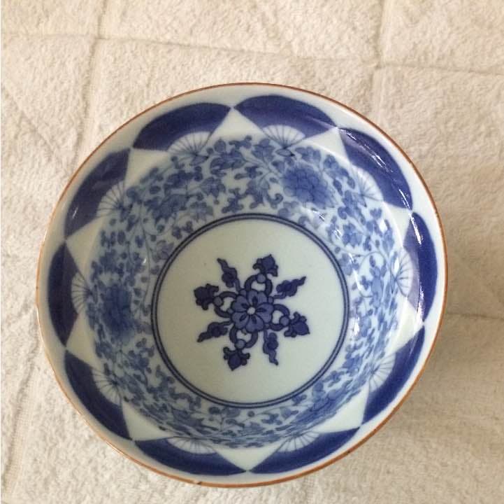 伊万里焼きの小鉢