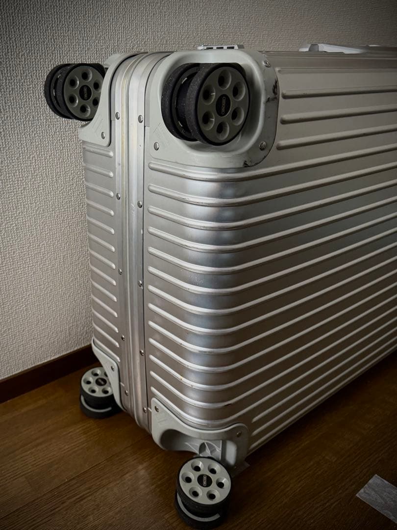 RIMOWA リモワ　TOPAS トパーズ　シルバー 82L E-tag