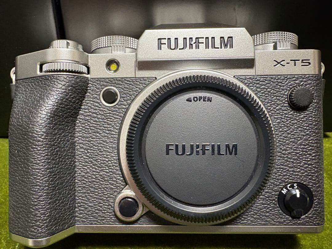 FUJIFILM X-T5 シルバー 本体