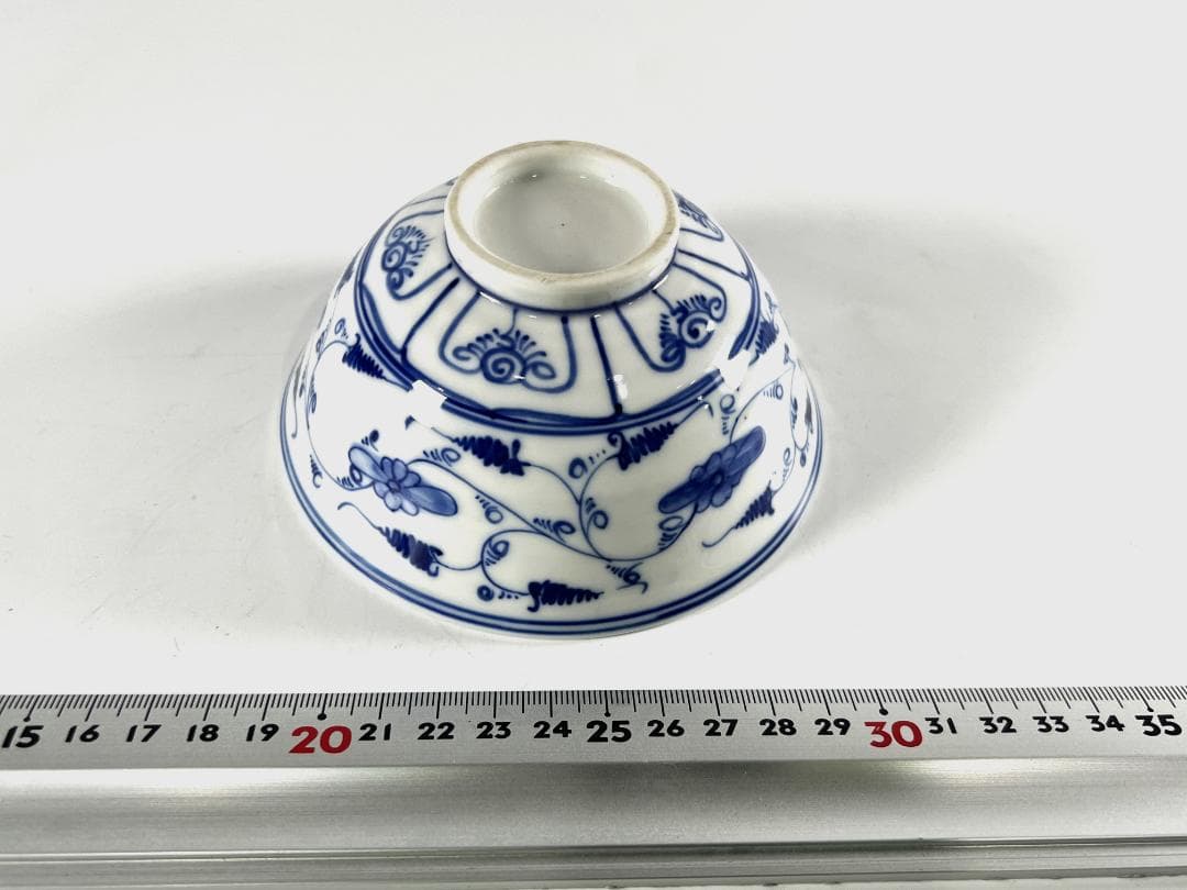 【送料無料・蔵出し】古染付茶碗　魚紋図　骨董品　手描き　茶道具　茶道