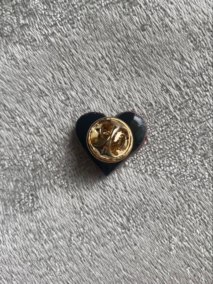 【ペパーミントヨーゼフ】オートクチュールビーズ刺繍　赤ハートピアス&PIN