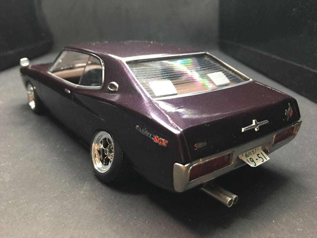 旧車プラモデル完成品C１３０ローレル1／２４