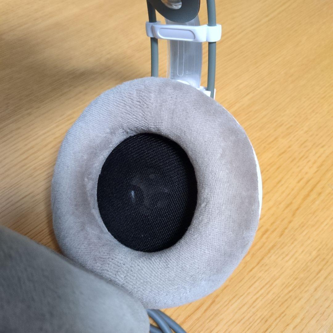 ヘッドホン AKG K701