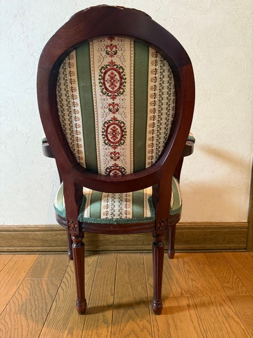 ドールチェア　クラシックアームチェア 木製 ストライプ柄　ミニチュアチェア