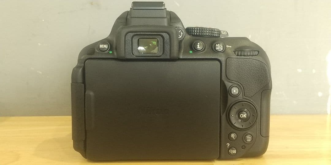 ニコン D5300 18-52 VRⅡKit & 望遠ズームレンズ 55-200