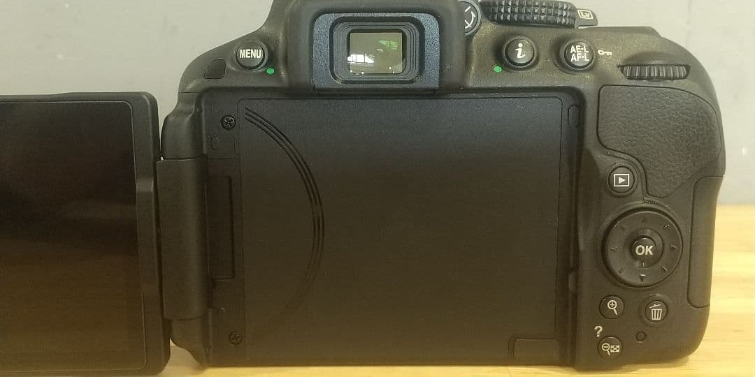 ニコン D5300 18-52 VRⅡKit & 望遠ズームレンズ 55-200