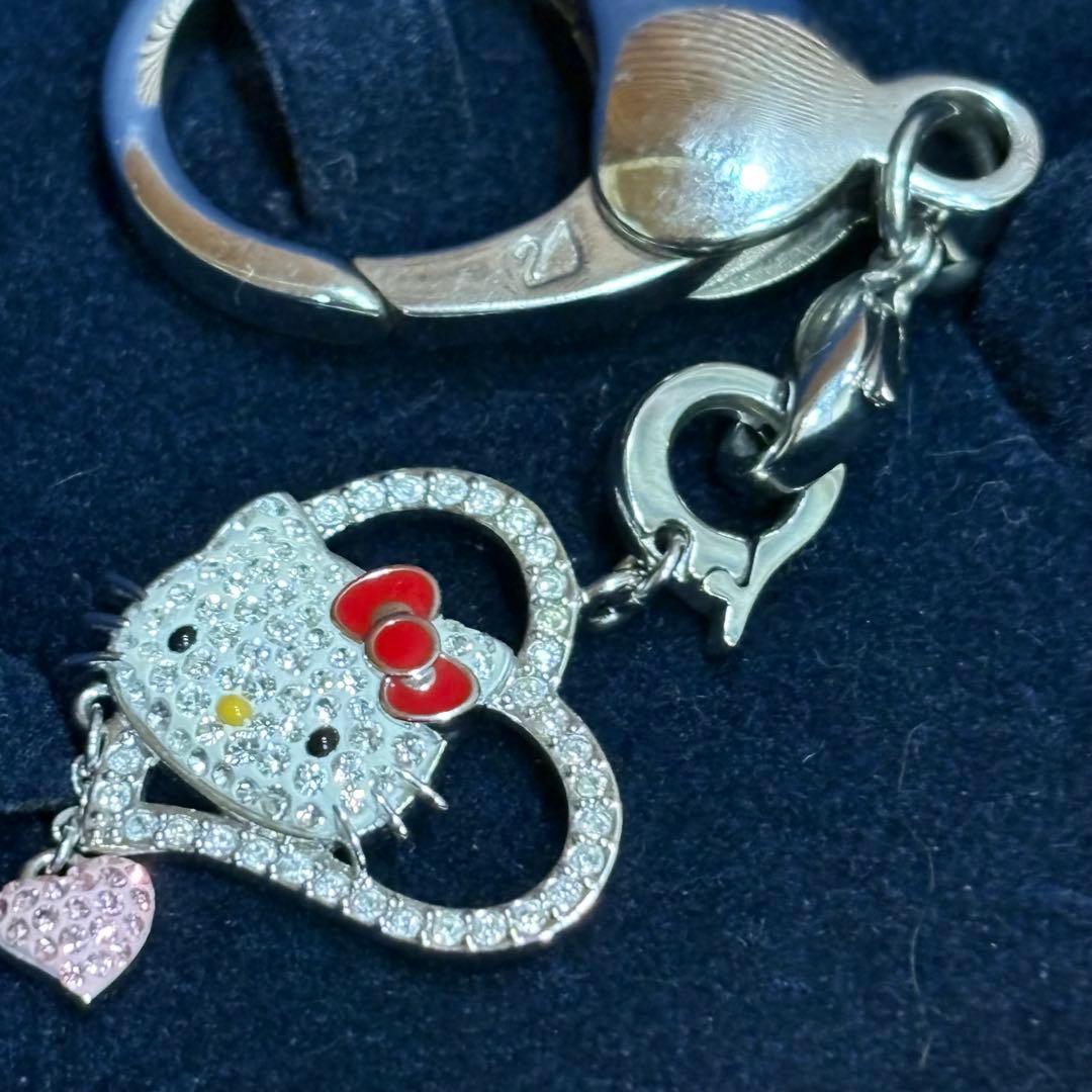 HELLO KITTY　スワロフスキー　キーホルダー　新品未使用