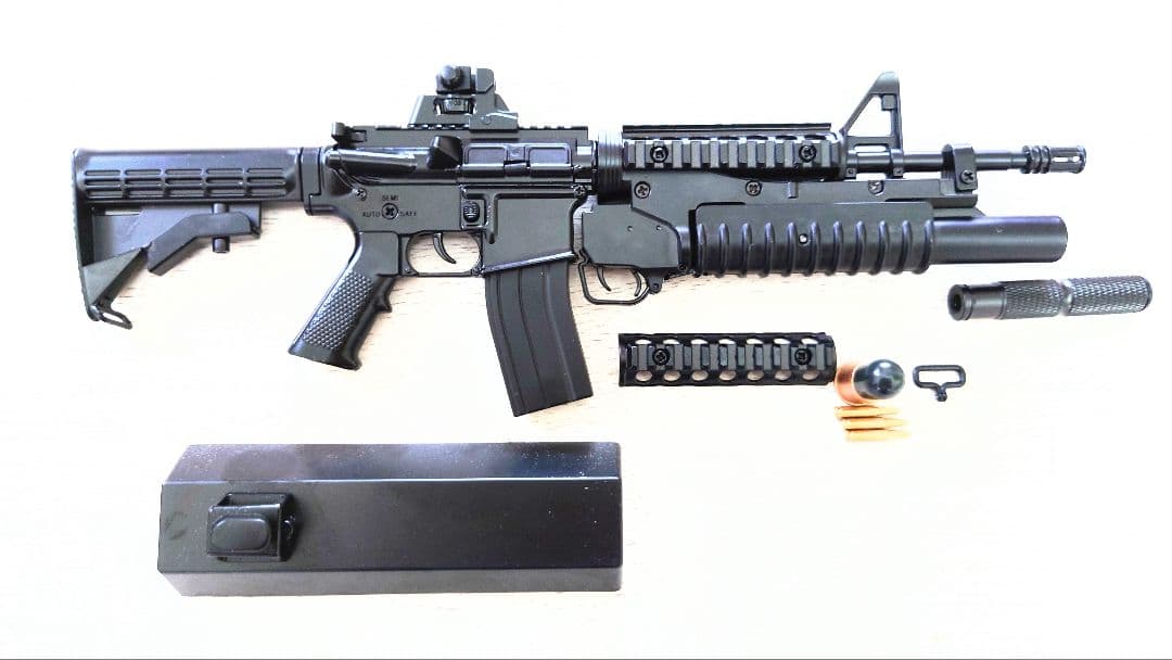 1/3スケール　ミニチュア　AR15
