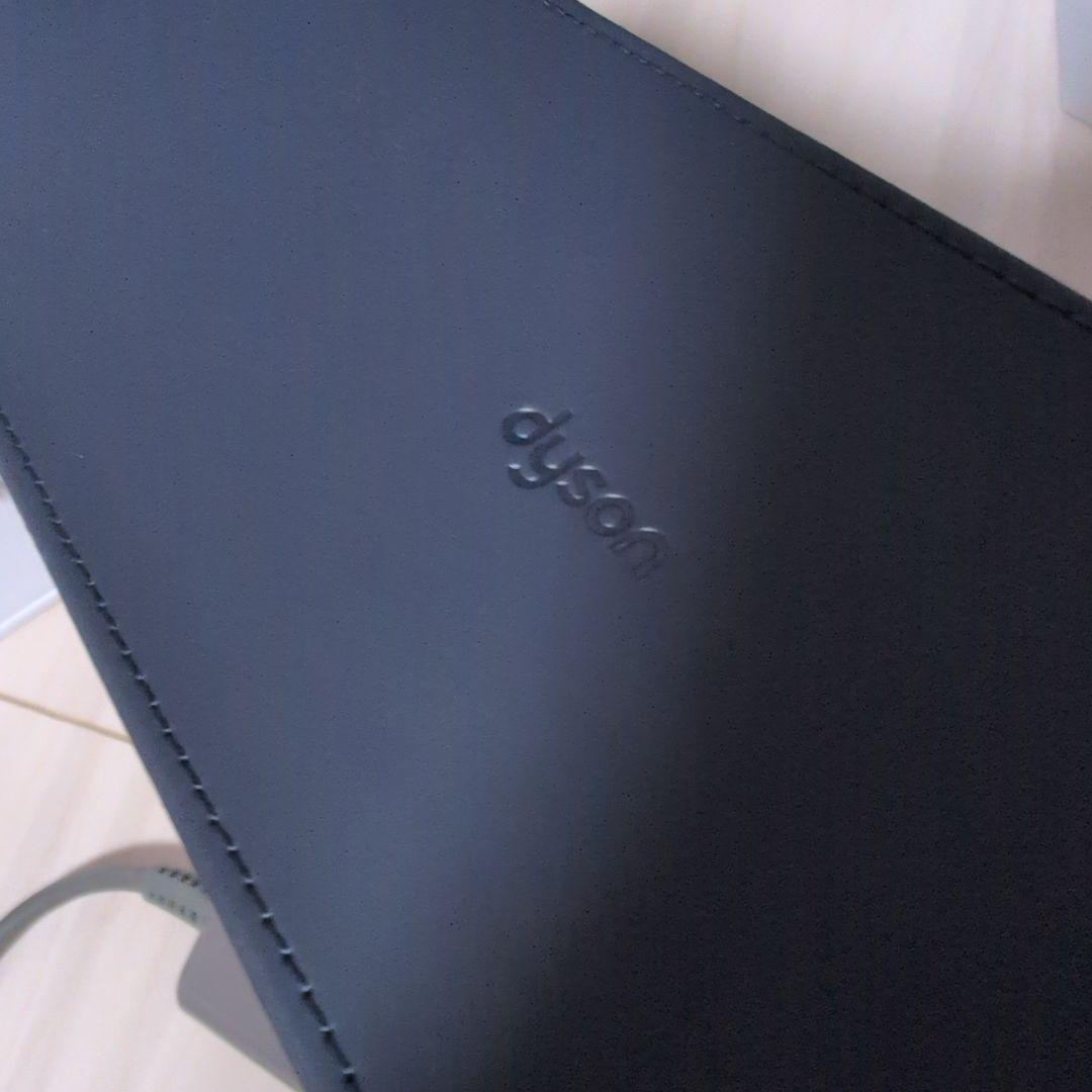 美品　ダイソン　ドライヤー　HD08ULFFFN アタッチメント未使用