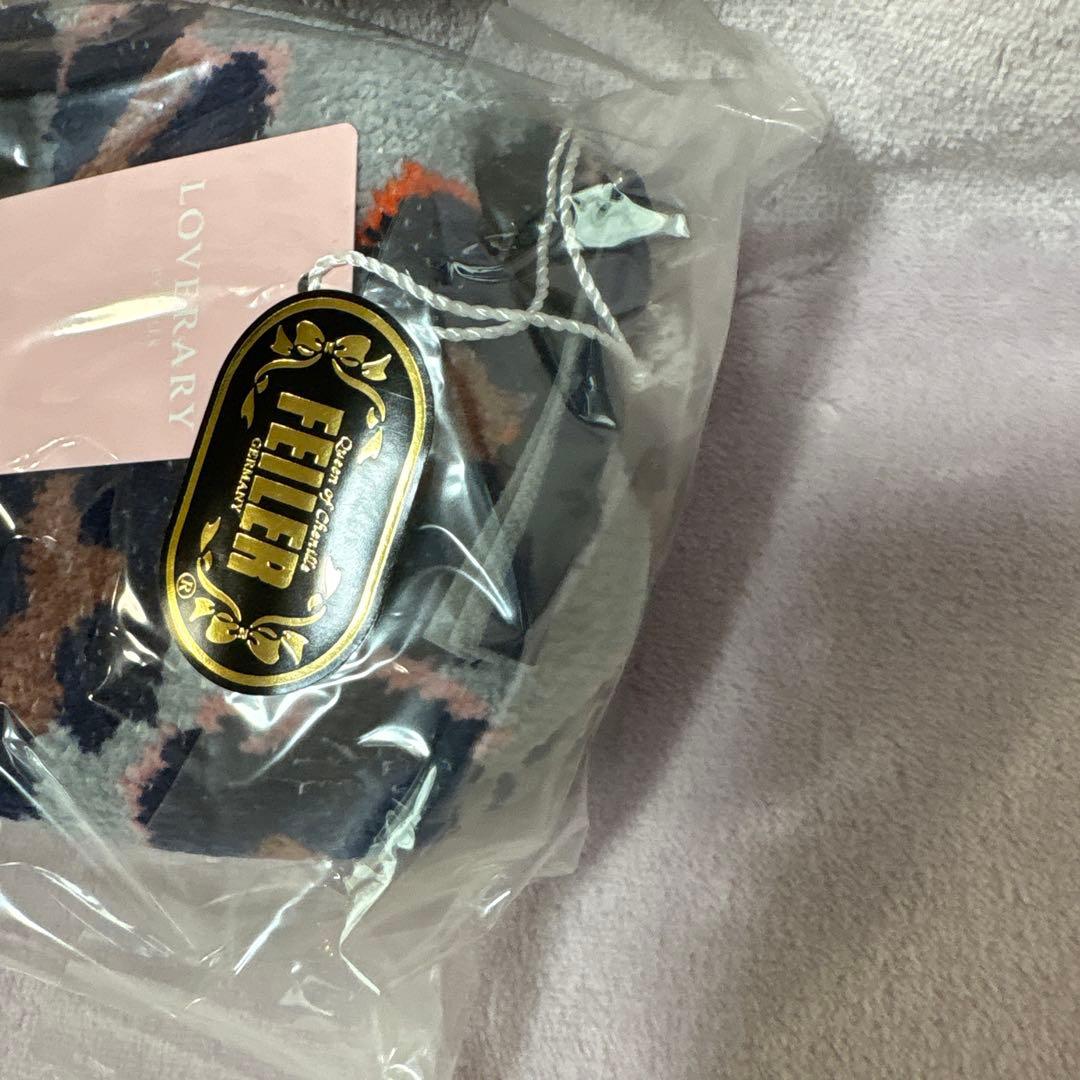 ⭐︎最終価格　FEILER ヒョウ柄 ポーチ&限定タオルハンカチセット