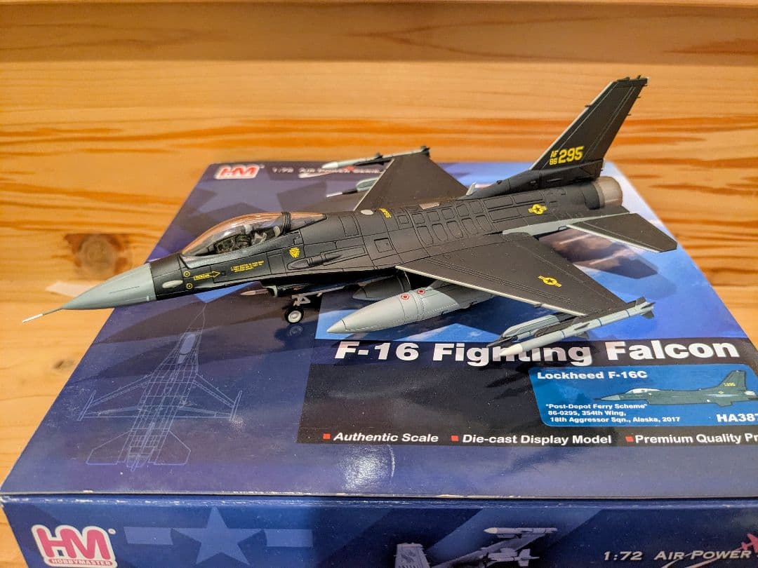 ホビーマスター F-16 1/72　アグレッサー　F-22 F-35 F-2