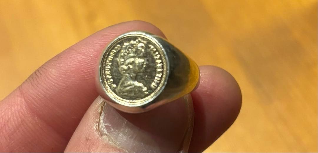 リング　エリザベス女王　1970年　10k　k10 925　11号