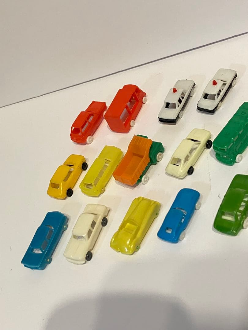 グリコのおもちゃ　ミニカー　グリコのおまけ　フェアレディZ チェリー　ルーチェ