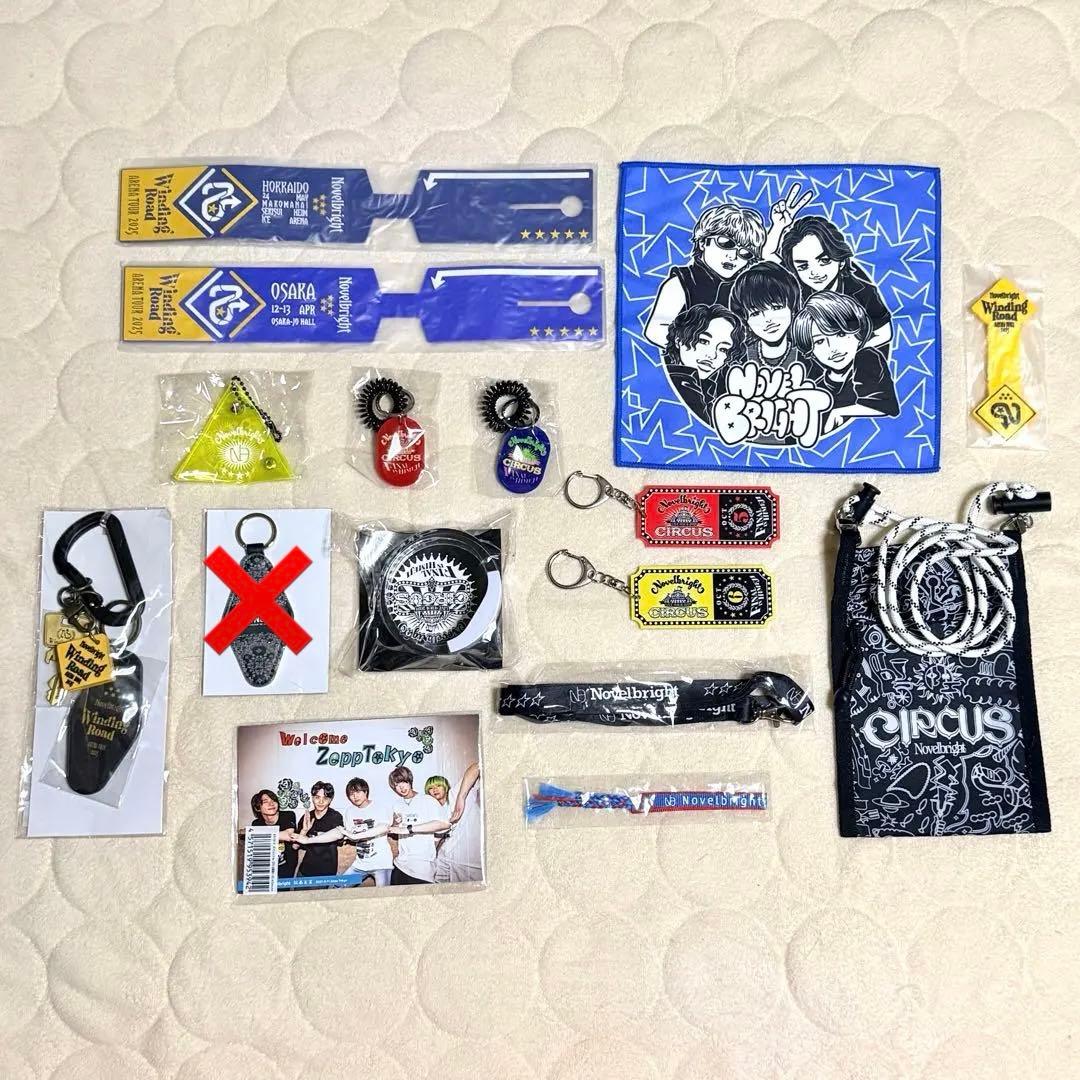 Novelbright キーホルダー ポーチ ネックストラップ ポストカードなど