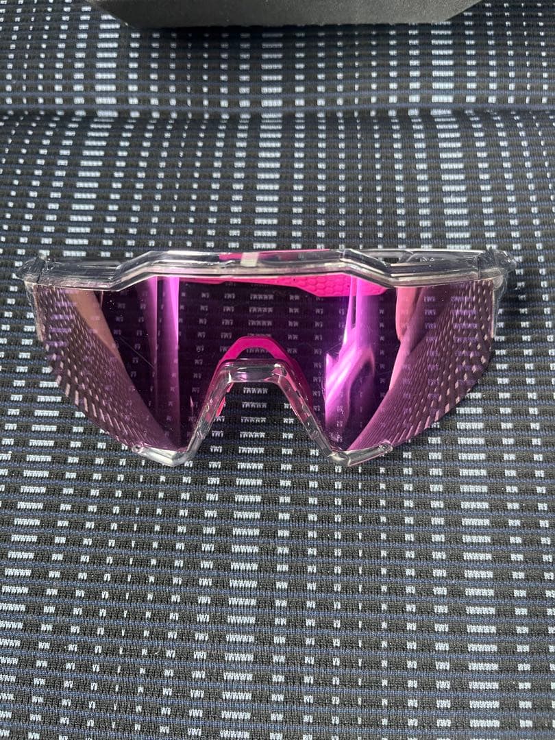 100% ピンクミラー スポーツサングラス