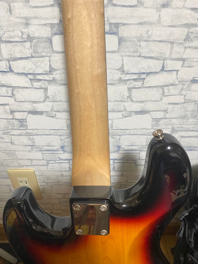 Bacchus Universe Series エレキベース サンバースト