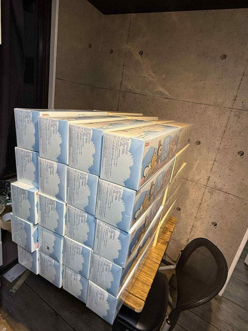 The Monster Pin For Love シリーズ (AーM)(N-Z)