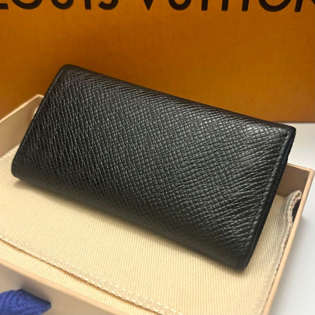 ルイヴィトン　タイガ　キーケース　ミュルティクレ4