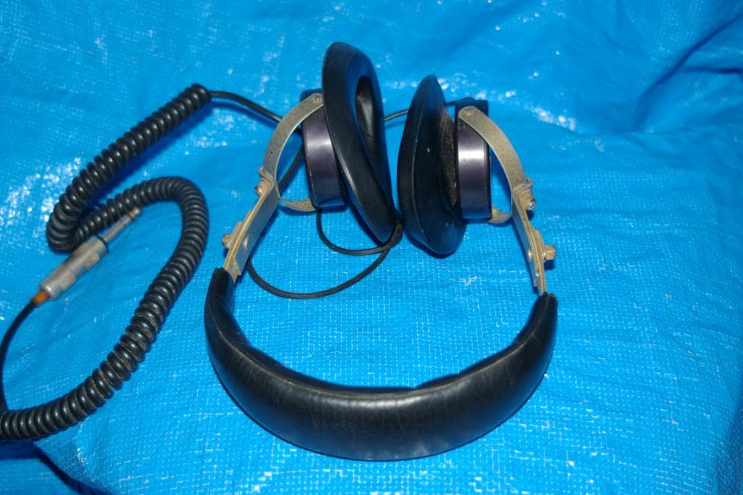 Beyerdynamic DT 48 ヘッドフォン中古難ありの出品です、