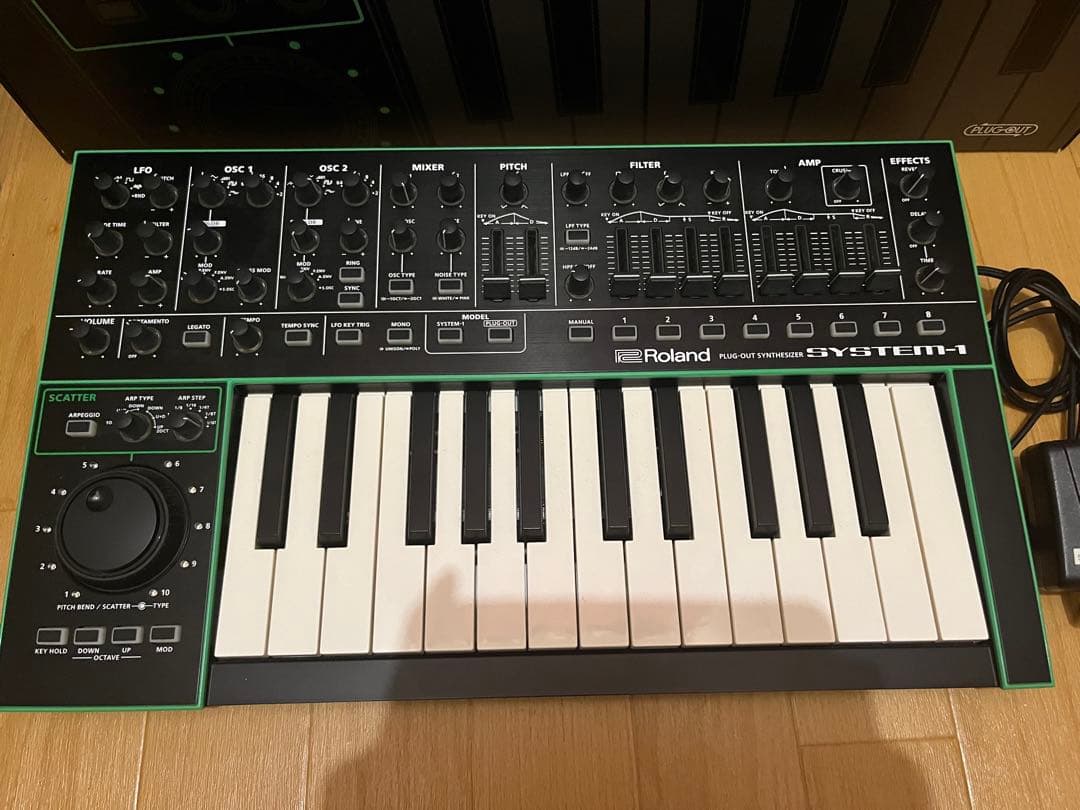 Roland SYSTEM-1 シンセサイザー 本体 ACアダプター付　ジャンク