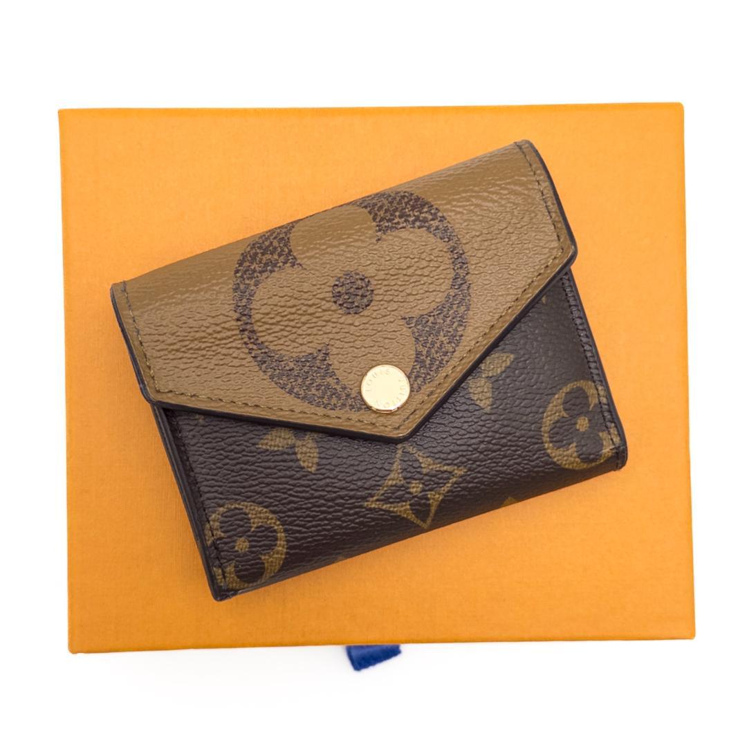 【未使用級】ルイヴィトン ポルトフォイユゾエ ジャイアントモノグラムリバース