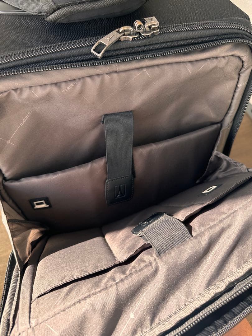 Travelpro トラベルプロ スーツケース