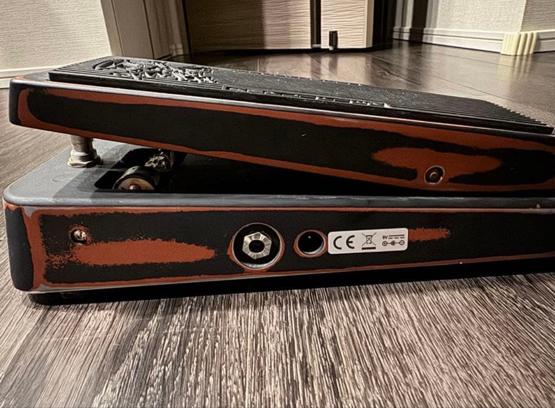 スラッシュ　クライベイビー　ワウ