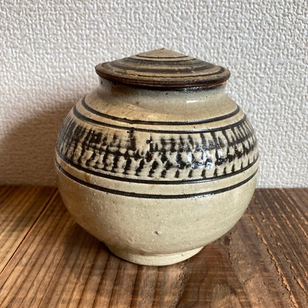 (最終値下げ)金城次郎　壺屋焼　希少　飛鉋壺