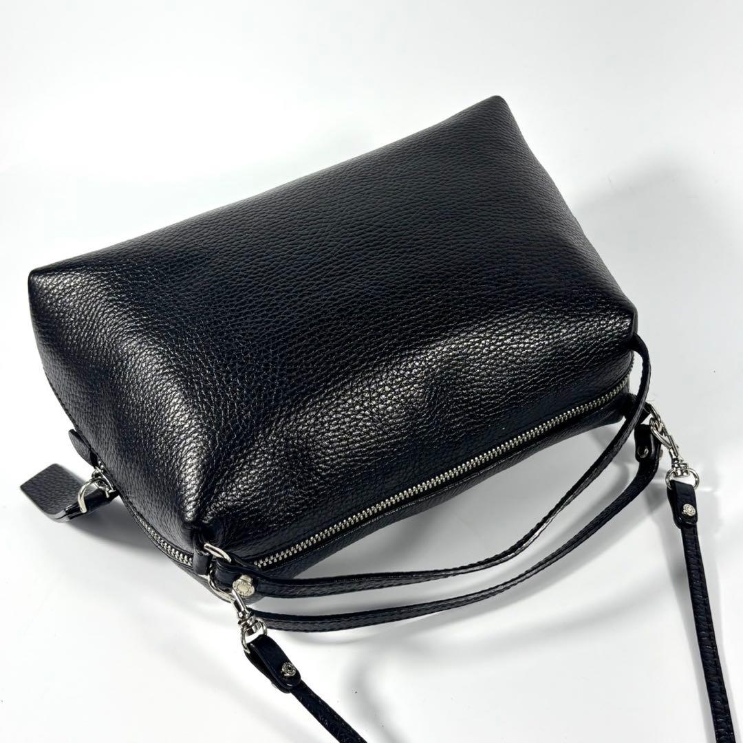 ✨極美品✨ジャンニキャリーニ アリファM 2way シボ革 斜め掛け 大容量 黒