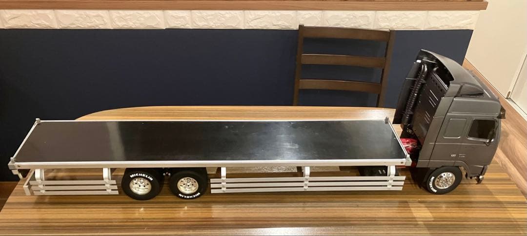 タミヤ 1/14 ボルボ FH12 トラック