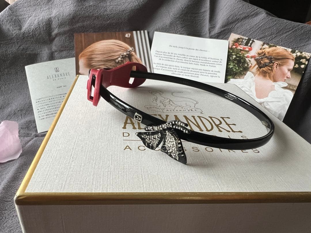 アレクサンドルドゥパリ バタフライデザインカチューシャ　【保管袋付】