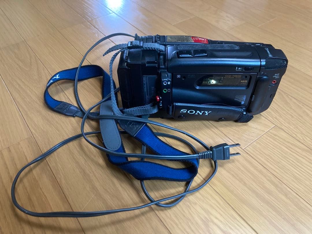 SONY TR830 Hi8ビデオカメラ 本体