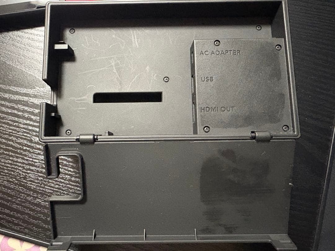 任天堂　Nintendo Switch スイッチ　本体　SDカード付き