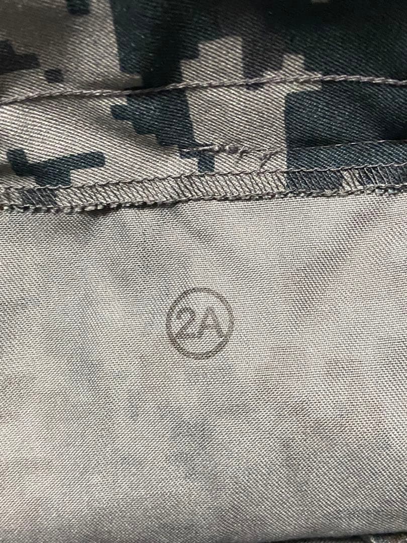 【官品ではありません】　新品未使用❗️航空自衛隊　デジタル迷彩作業服　２Ａ　上下