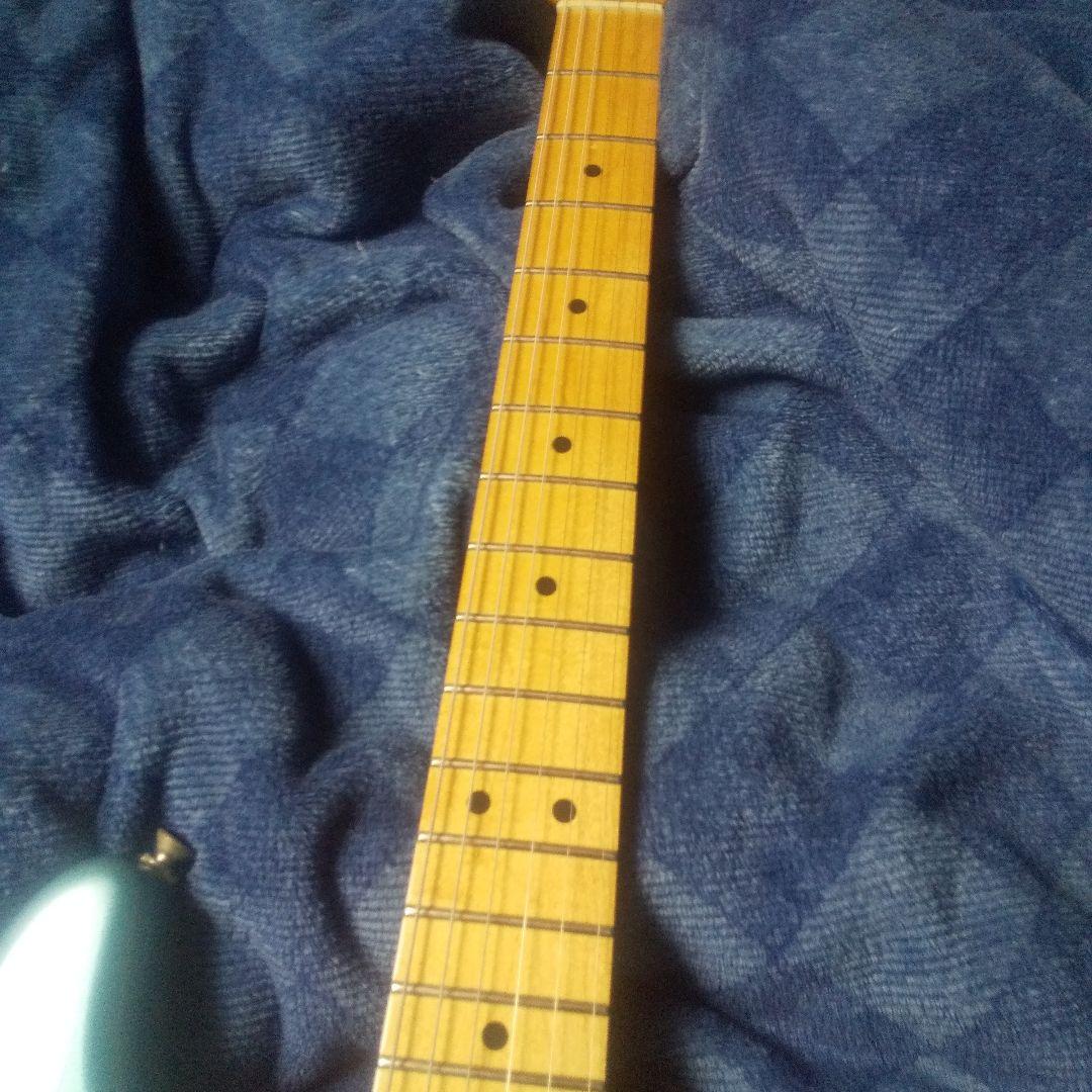 Fender Player Stratocaster バッファー内蔵　ロックペグ