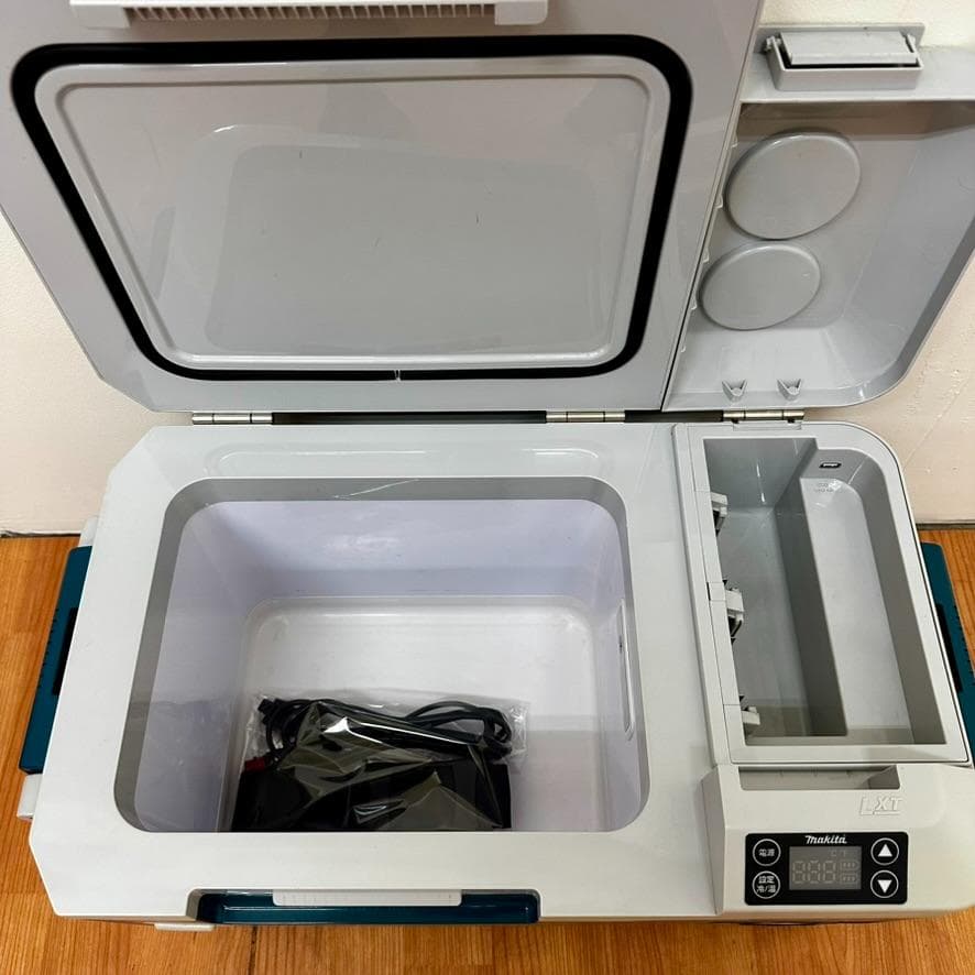 マキタ 充電式保冷温庫18V CW180D 本体のみ H26-01