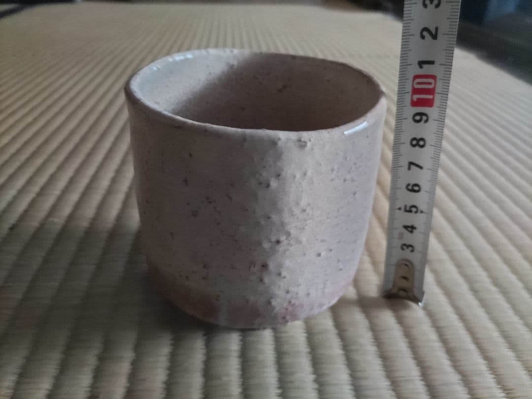 筒茶碗　志野　江戸初期