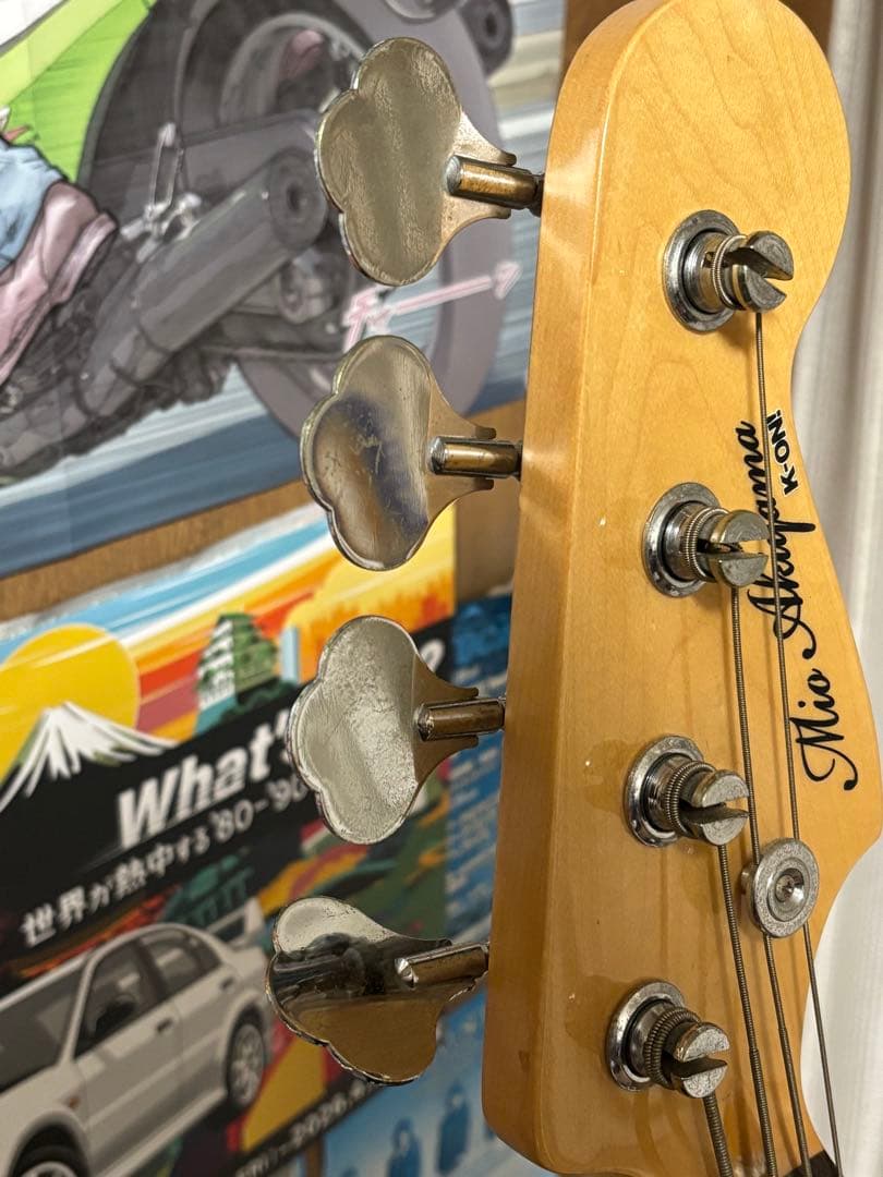 けいおん　秋山澪　ベース　右利き