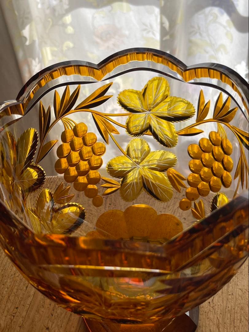 アンバーガラス カット細工コンポート／飾り鉢