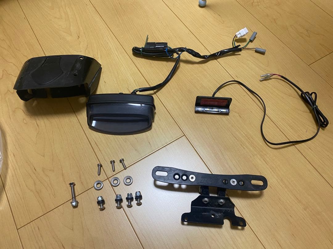 XSR900 TST Industries ウィンカー内蔵 スモークテールライト