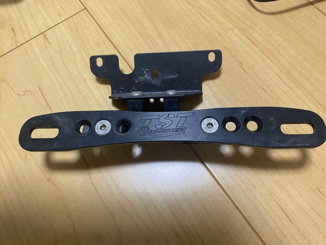 XSR900 TST Industries ウィンカー内蔵 スモークテールライト