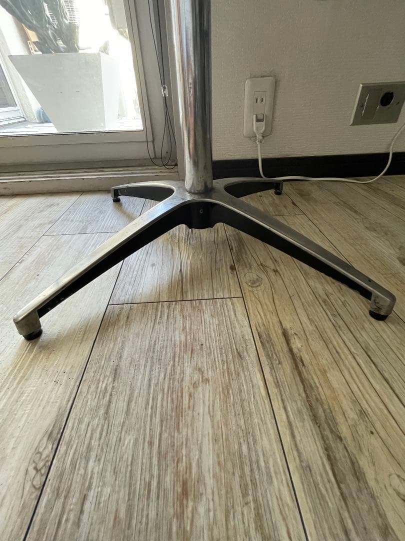 ヴィンテージ　木製カフェテーブル